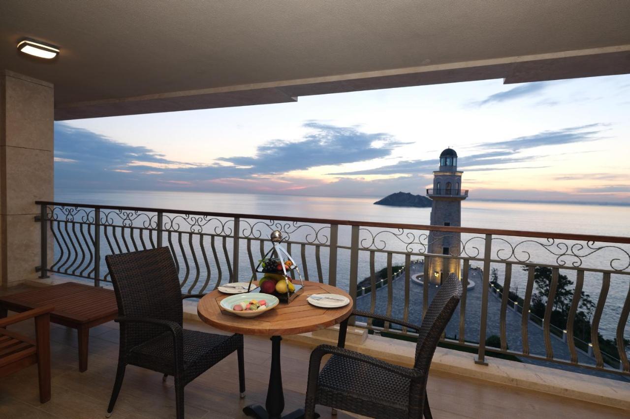 Birun Ada Hotel Burgazada Ngoại thất bức ảnh